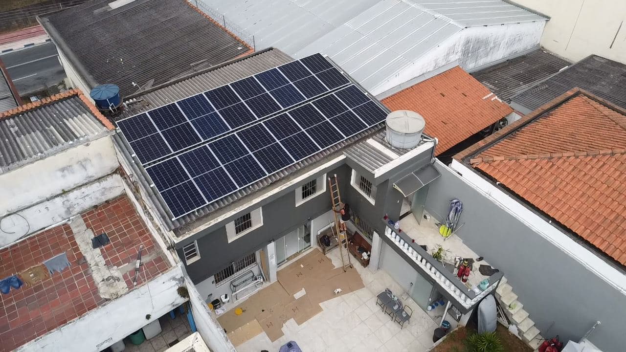 Energia fotovoltaica comercial, instalação da Tech GD (4)