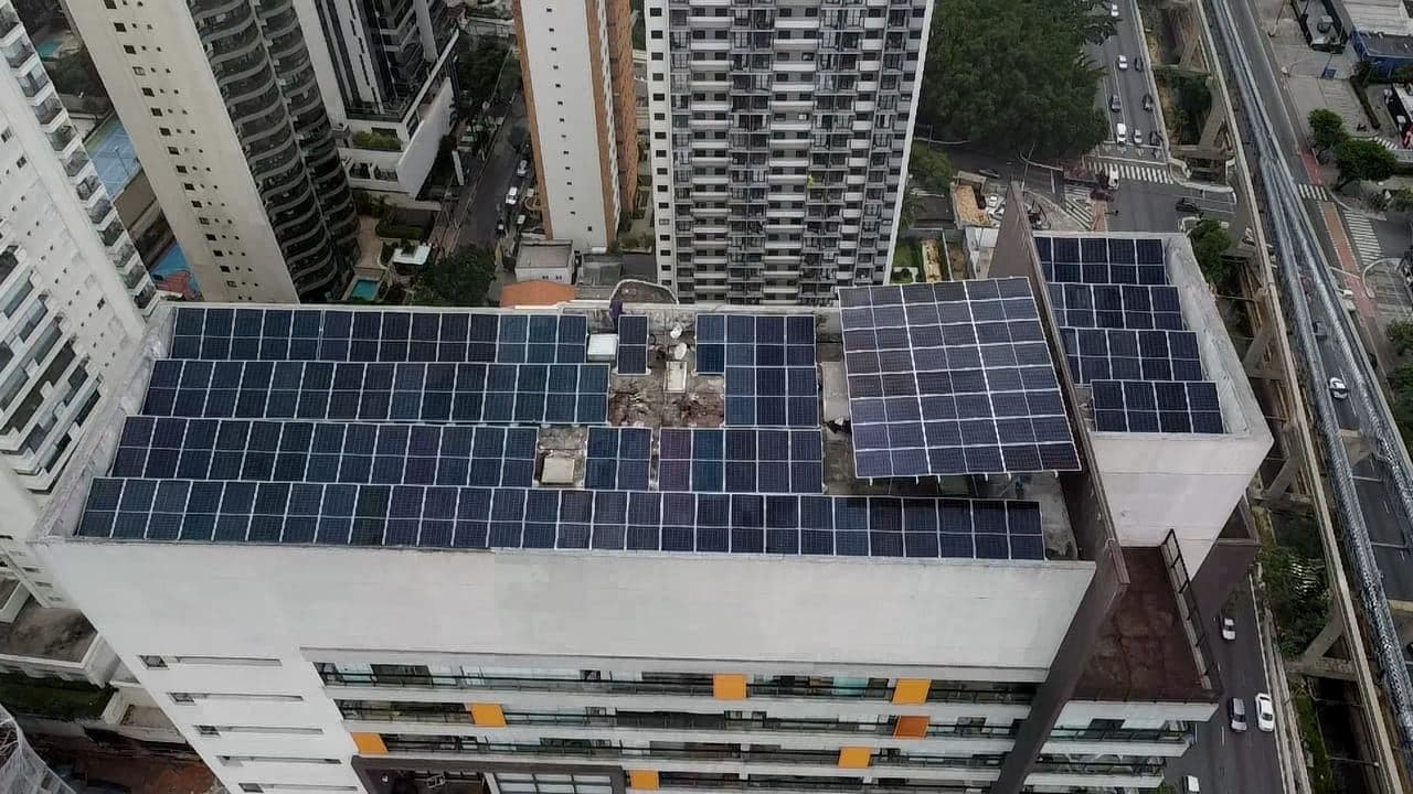 Energia fotovoltaica comercial, instalação da Tech GD (13)