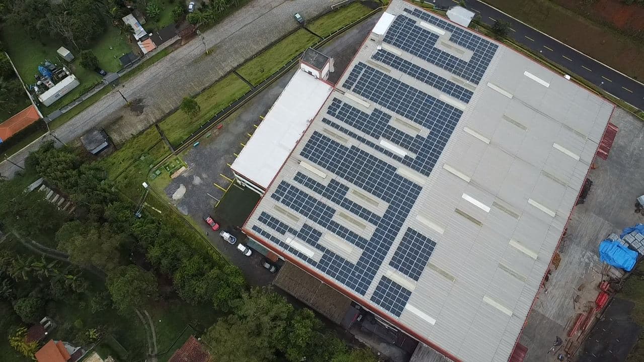 Energia fotovoltaica industrial, instalação da Tech GD (4)