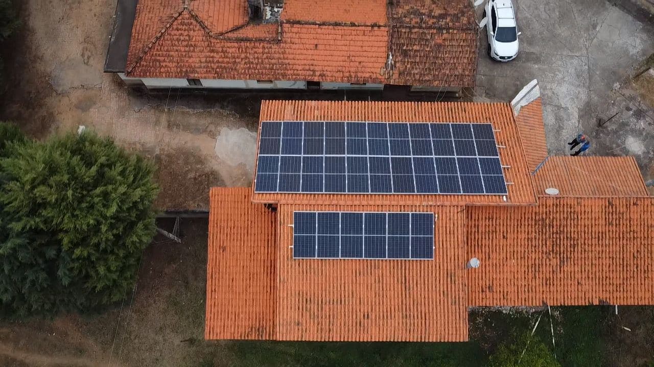 Energia fotovoltaica residencial, instalação da Tech GD (13)